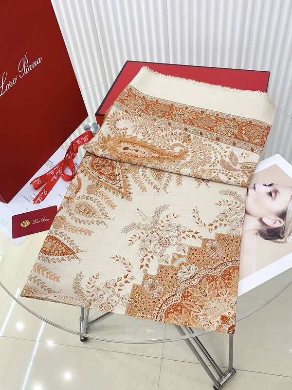 Loro Piana Scarf LPC00064